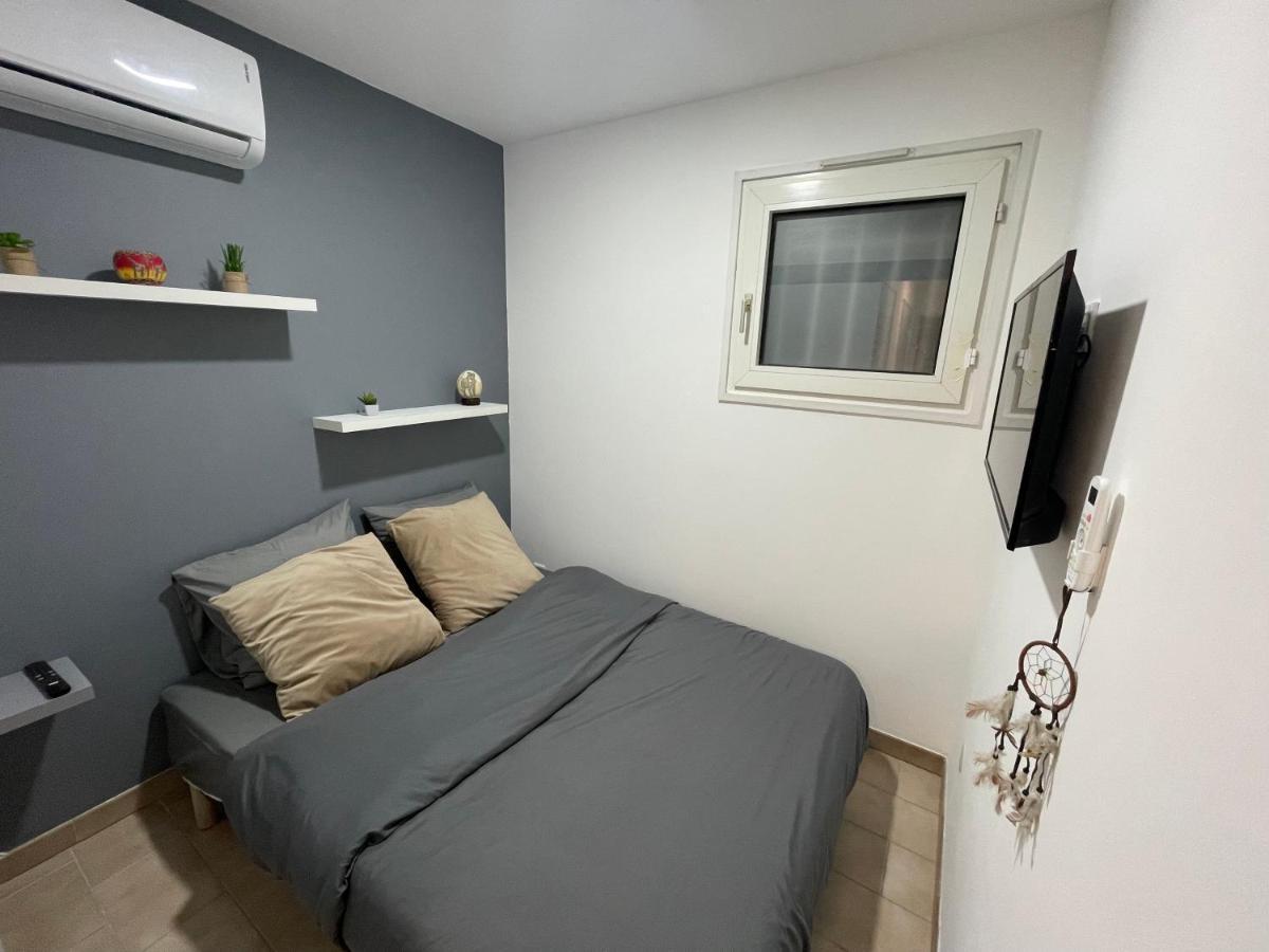 2 Pieces Climatise-Wifi / 4 Voyageurs / Boxe Prive / 2 Piscines / 2 Tennis / Petanque / Pingpong Antibes Exterior photo
